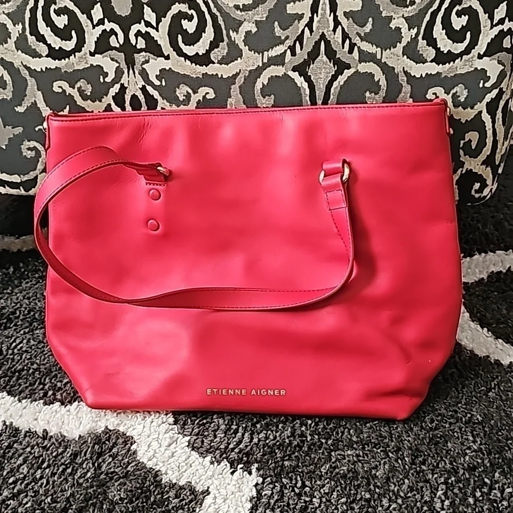Etienne Aigner red shoulder bag leather purse